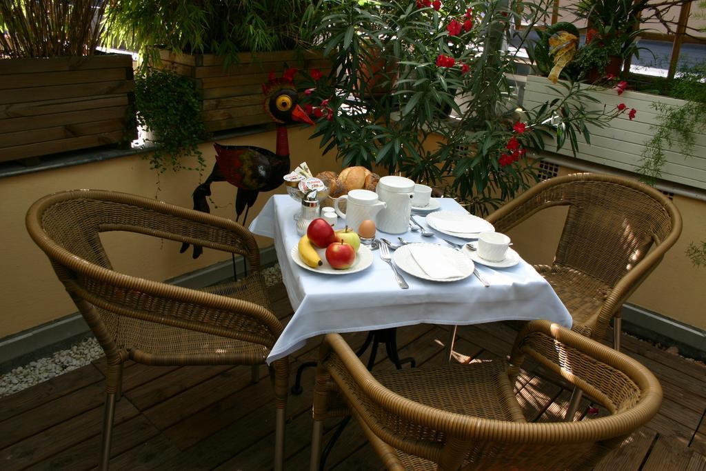 Hotel Loehndorf Bonn Buitenkant foto